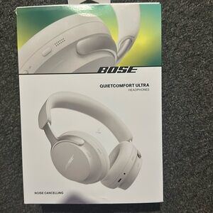 Bose quietcomfort ultra headphones